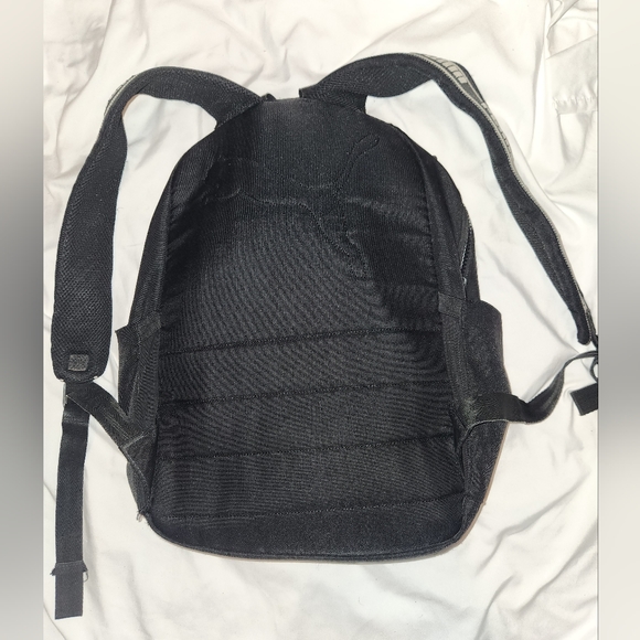 Black Packpack - Picture 8 of 8